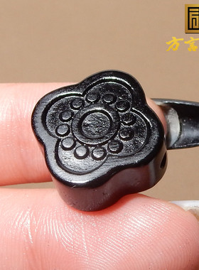 火爆方言品牌和田玉佩戴级新疆漆黑如墨墨玉籽料四叶草吊坠挂件R9