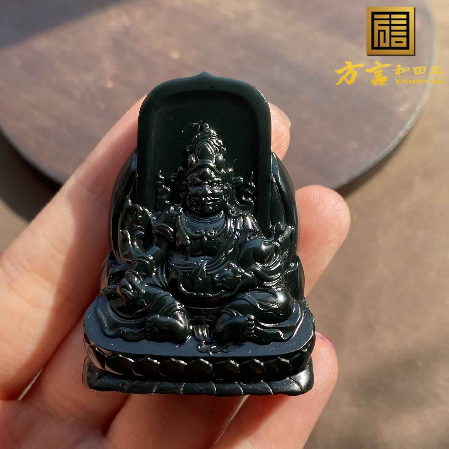 塔县黑青玉戈壁籽巨细黄财神吊坠