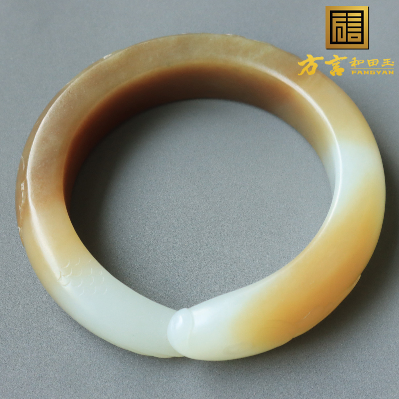 惊呆了方言和田玉收藏级新疆且末料糖白玉内径57mm精美特色手镯O