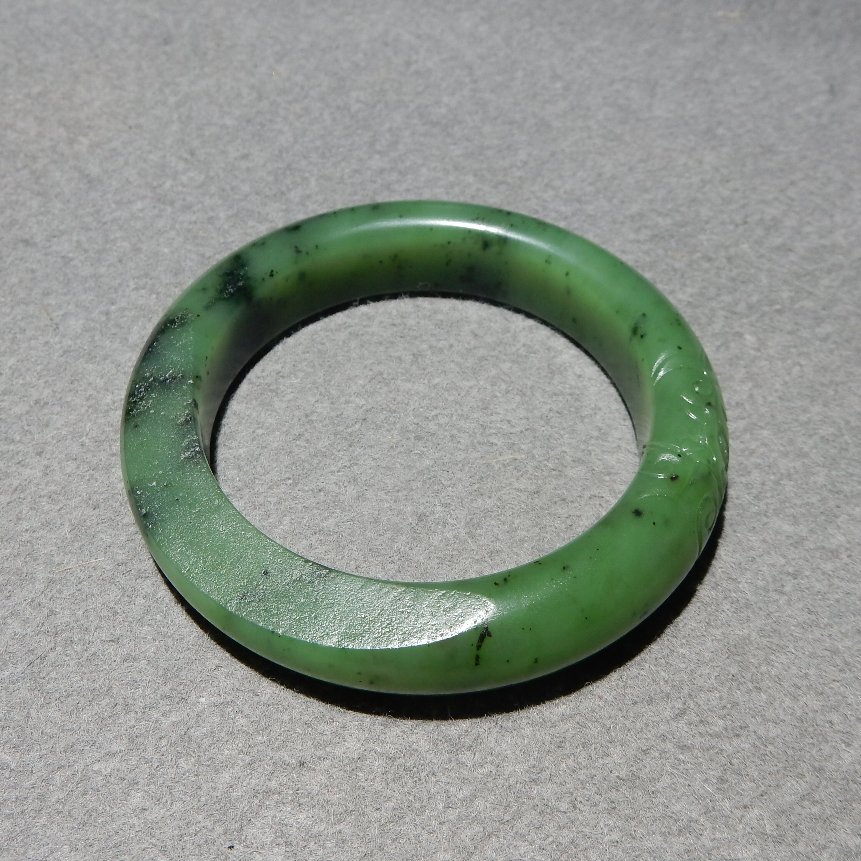 方言和田玉正品特惠碧玉籽料高油润留毛孔内径54mm仿古兽面手镯w4