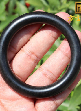 方言和田玉珍稀名品新疆手镯