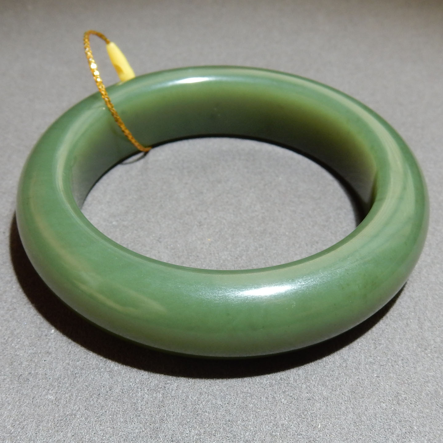 方言和田玉精品特惠沙枣青籽料油润细腻内径55mm正装玉石手镯A5