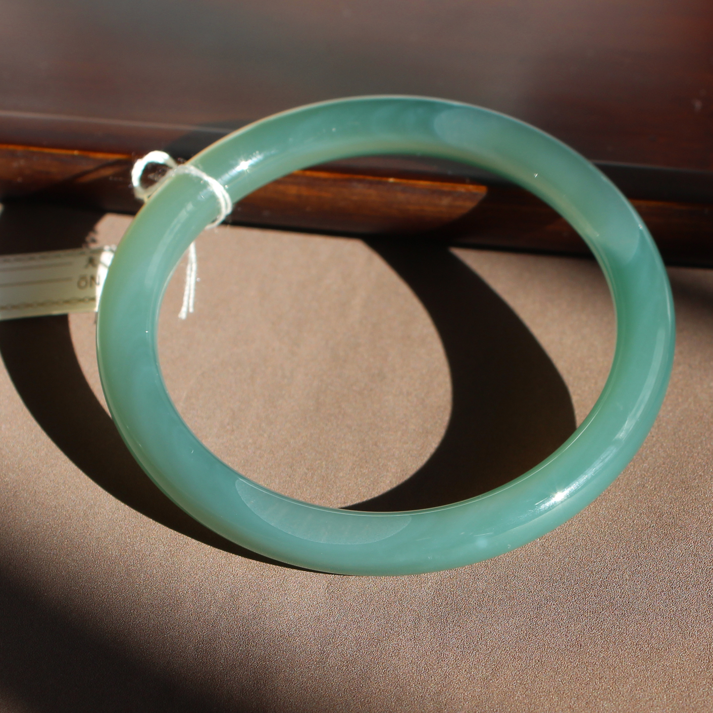 绿晴水60mm玉髓圆条手镯女款