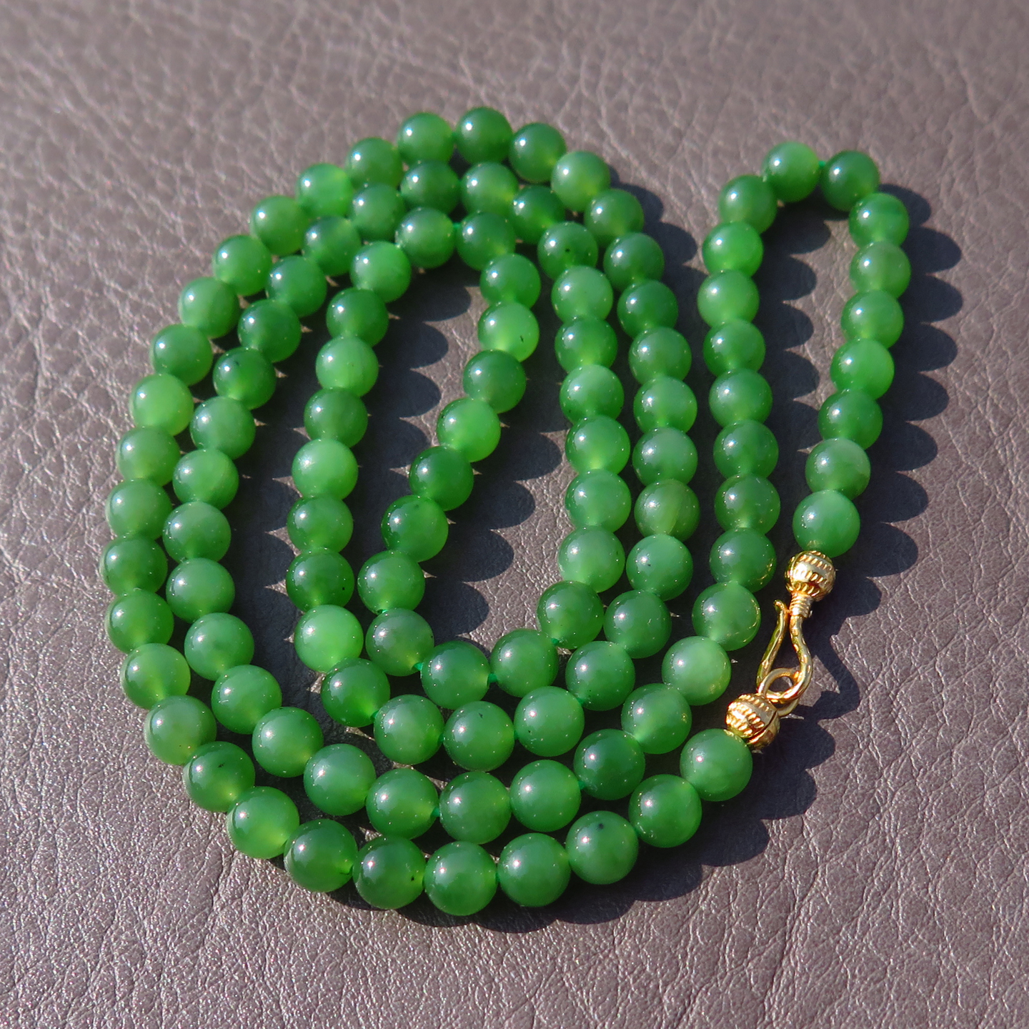 方言精品和田玉珍藏级俄罗斯碧玉老料冰透苹果绿6mm圆珠项链X5