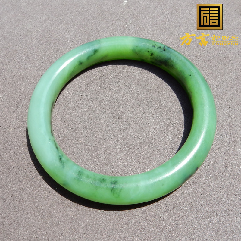 方言和田玉精品收藏级俄罗斯乌兰海碧玉粉绿色57mm女士正装手镯x5