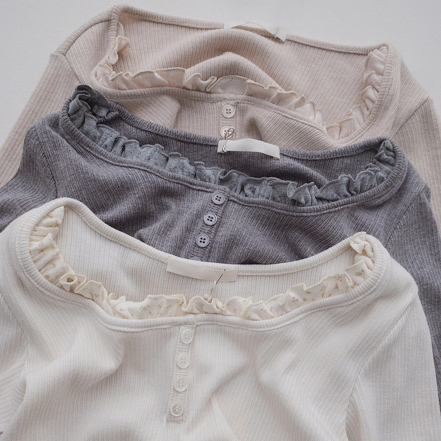 假两件套花边长袖T恤女小温柔U领修身长袖百搭打底外穿上衣亨利衫