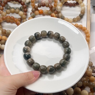 14老型桶鬼工干磨绿飘花皮多宝菩提根头货14148