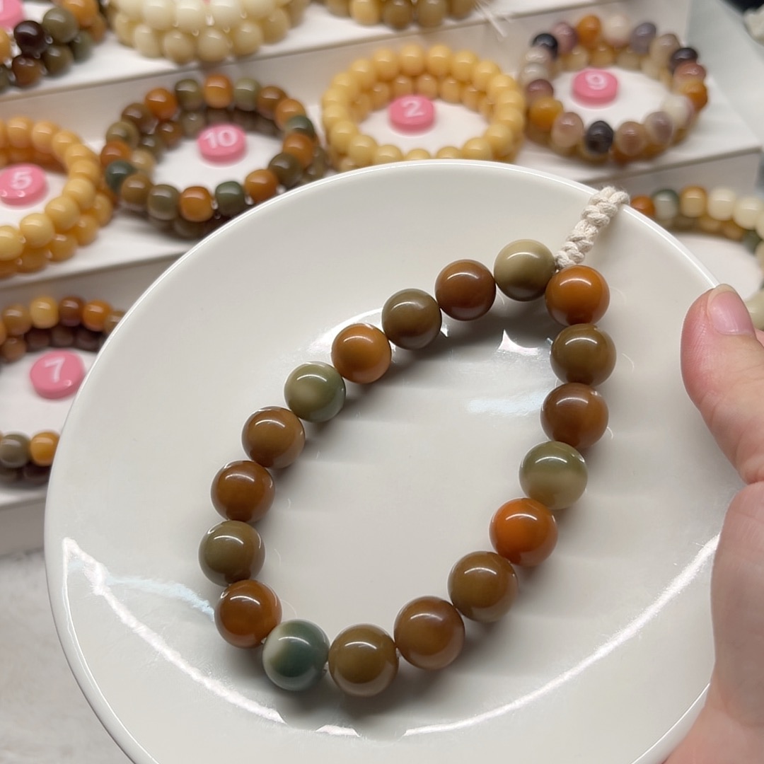 14圆鬼工干磨花皮多宝头货手持菩提根14104