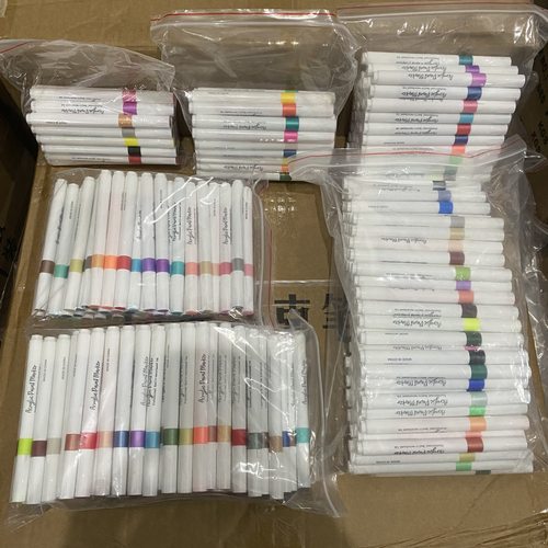 批发丙烯马克笔袋装学生水笔水性墨水环保无毒画画笔可叠色不透纸
