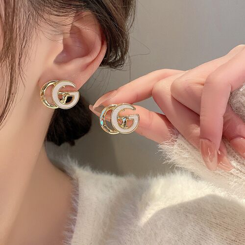 新款轻奢高级感ins风百搭耳钉