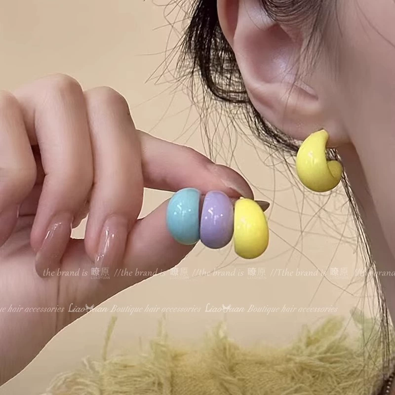 少女糖果色热卖C型耳钉女简约