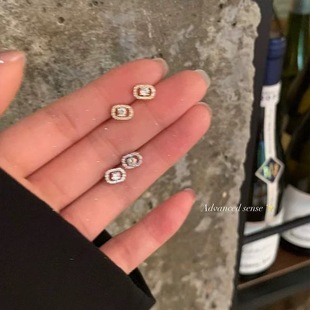 925银针小方糖闪锆石养耳洞耳钉女轻奢高级感耳饰女睡觉免摘耳环