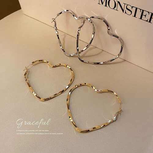 欧美轻奢爱心金属耳圈女