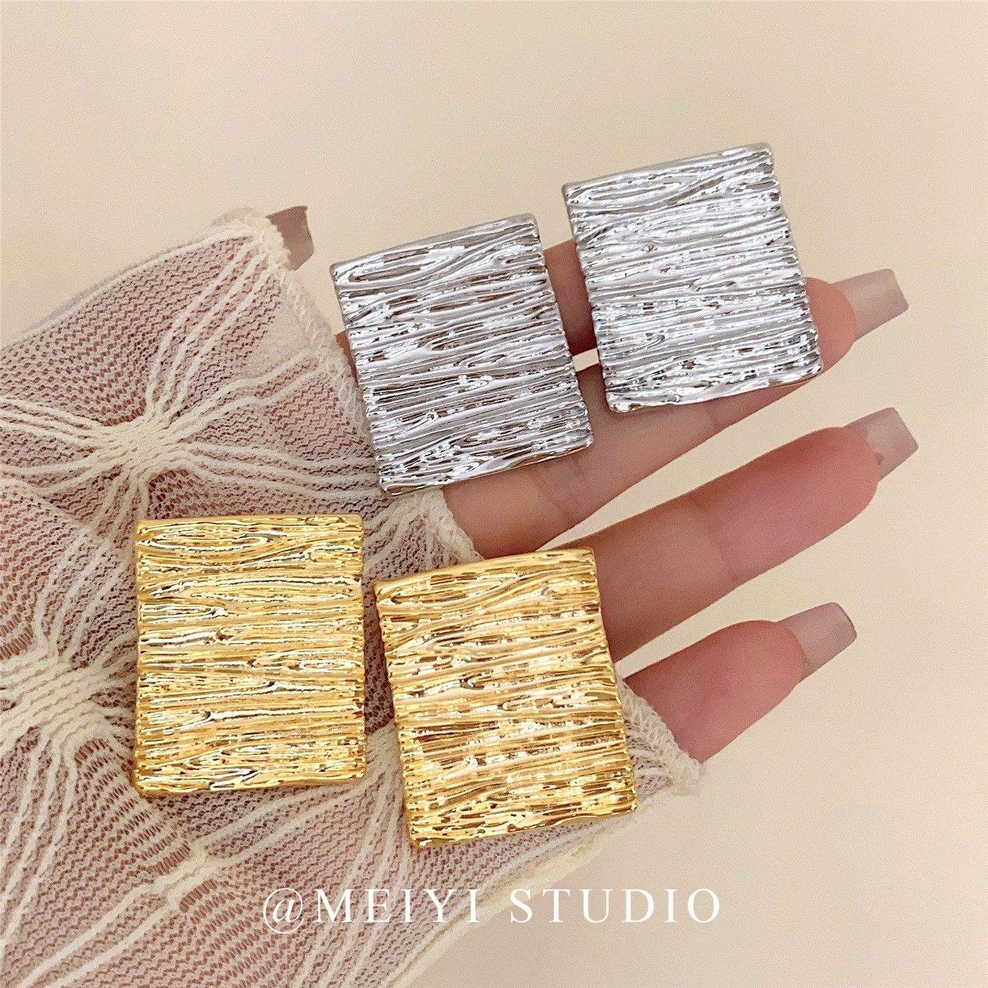 欧美复古夸张褶皱几何方形金属耳钉高级感气质时髦夸张耳环潮方片