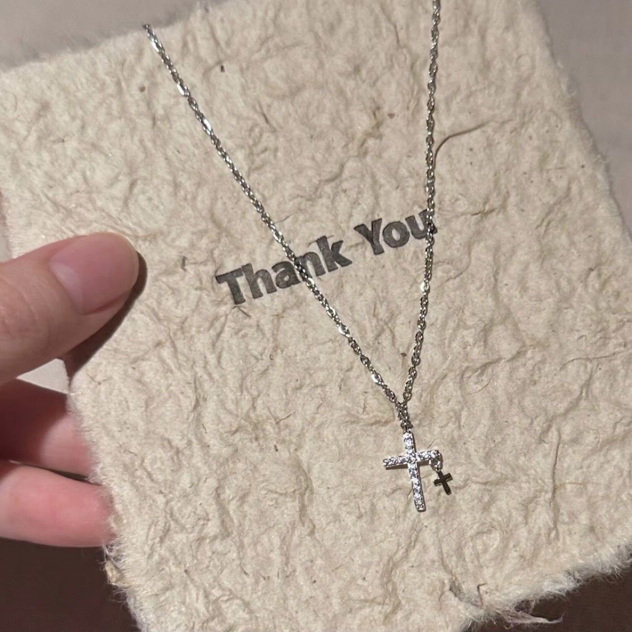 轻奢高级设计冷淡风十字架ins