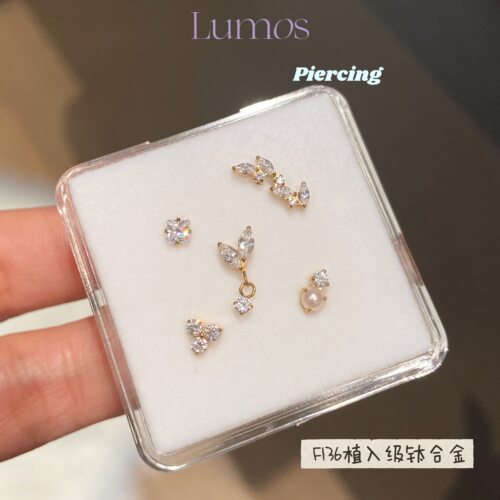 Lumos铃兰叶钛合金耳钉洗睡免摘