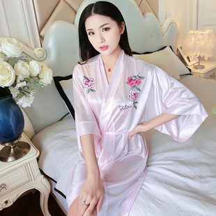 2025新款今年流行爆款睡衣女款夏季高级感轻奢风性感冰丝睡袍浴袍