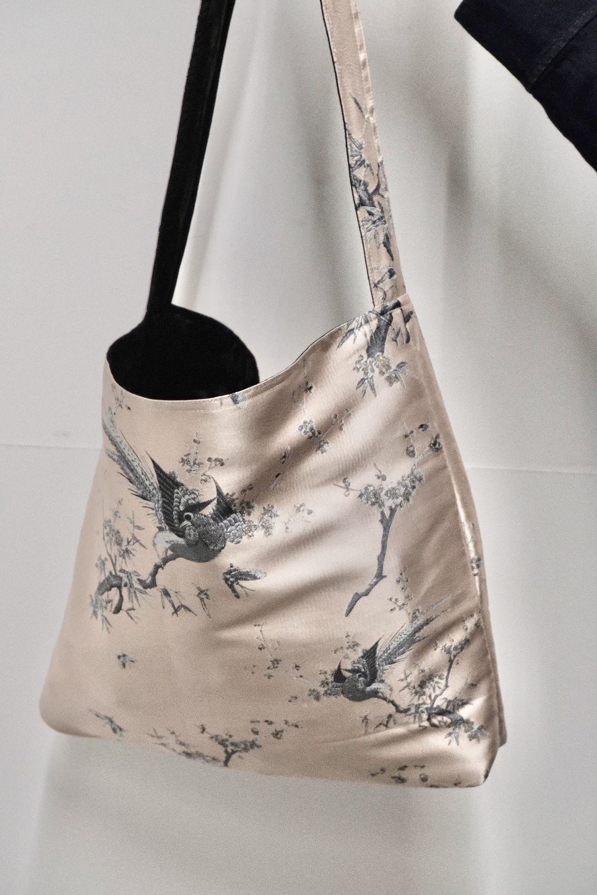 魚家店高级双面背新中式两用精致立体花鸟复古粉斜挎单肩大包袋,箱包皮具/热销女包/男包,托特包,淘宝优惠券,粉丝福利购,淘宝优惠卷