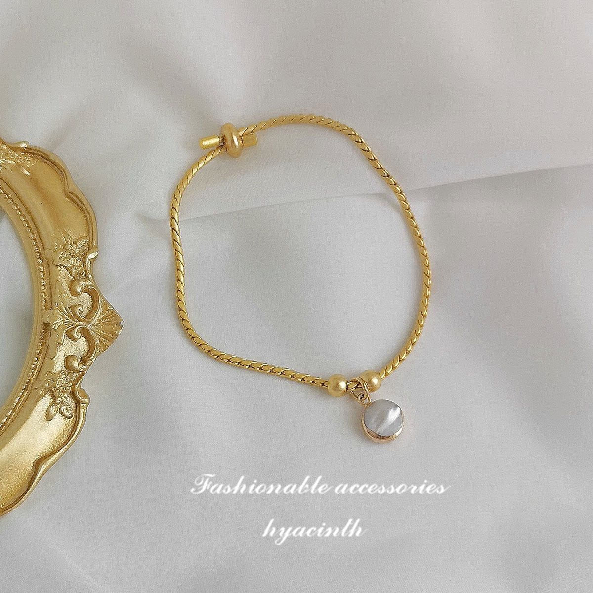 电话线手链高级感冷淡轻奢白贝母小众设计气质ins潮女幸运法式