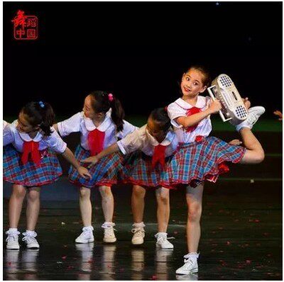 我是红领巾背带裙诗歌朗诵表演服