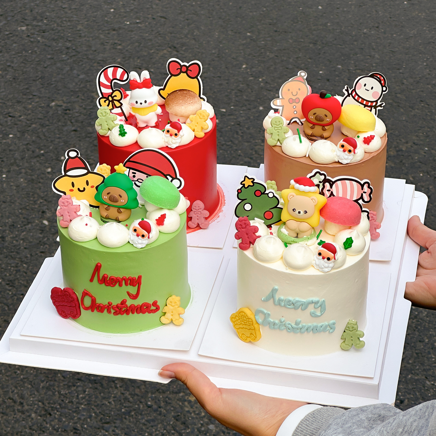2026圣诞节小蛋糕装饰卡皮巴拉小熊兔子摆件平安夜甜品卡通插件