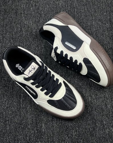 安踏欧文KAI板鞋耐磨系带男