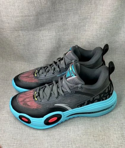 安踏突袭1氮科技篮球鞋男专业实战耐磨运动鞋112421109