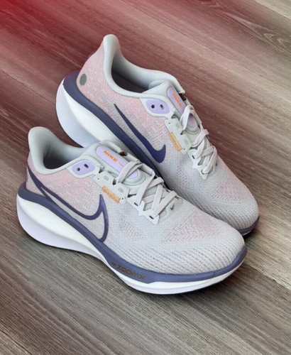 耐克NIKE VOMERO 17女子运动户外训练网面缓震跑步鞋FB8502-005