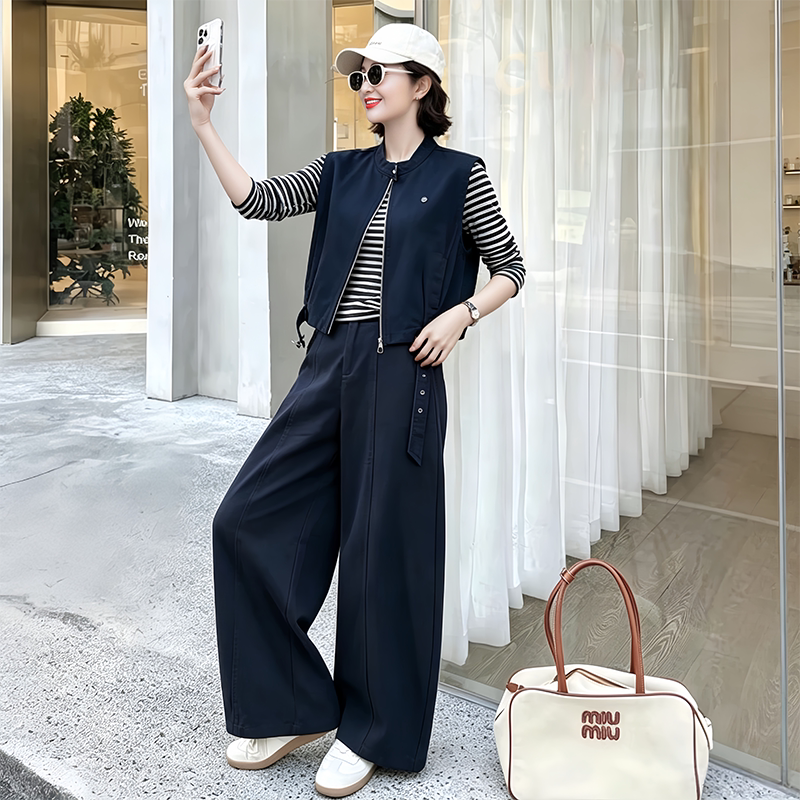 时尚休闲无袖马甲套装女春秋季新款条纹上衣阔腿裤三件套洋气减龄