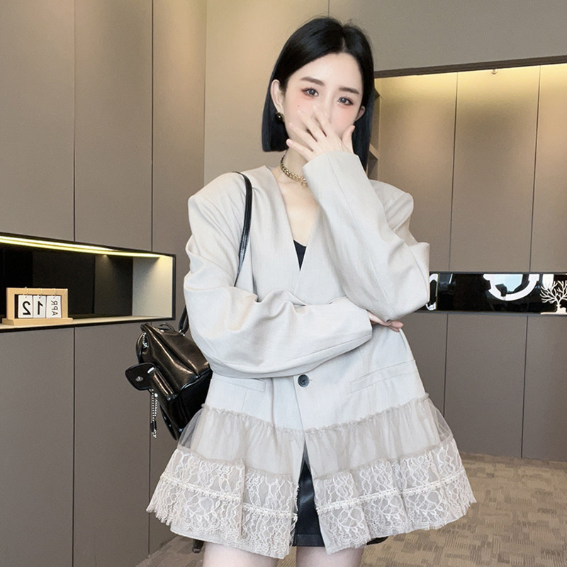 (特价)西服女2025春季新款拼接蕾丝网纱外套V领中长款长袖上衣