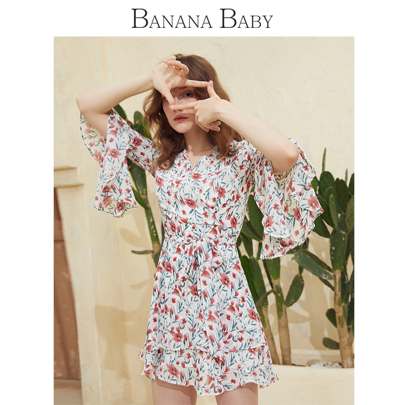 BANANA BABY2018Ïļ¾Ð¿îVÁìÎå·ÖÀ®°ÈÐäa×Öµãȹӡ»¨¸ßÑüÁ¬ÒÂȹŮ
