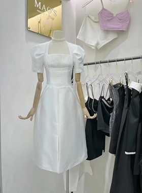 法式缎面立体裁剪挂肩泡泡袖百褶抹胸修身收腰A字裙摆开叉礼服裙