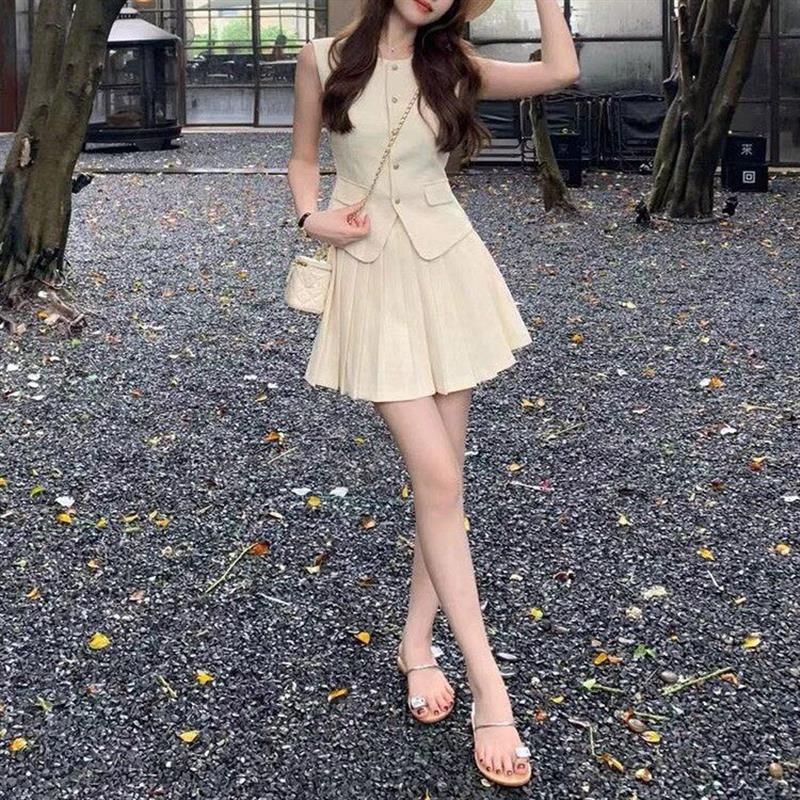 法式高级感名媛小香风无袖马甲女夏天高腰百褶短裙复古气质两件套