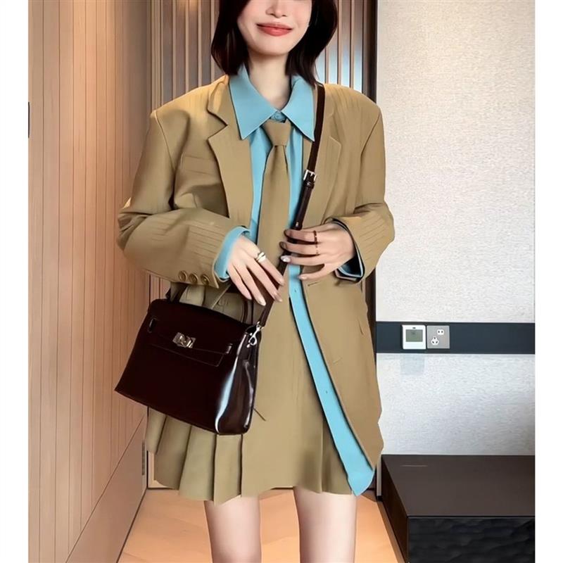 高级感复古西装套装女春秋2026新款休闲西服外套两件套装裙职业装