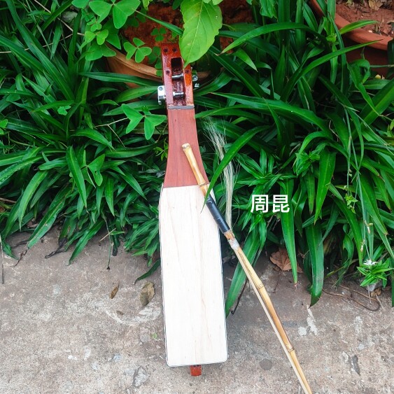 三弦吉资46公分维西县傈僳云南非遗紫椿面板桐木厂家直销