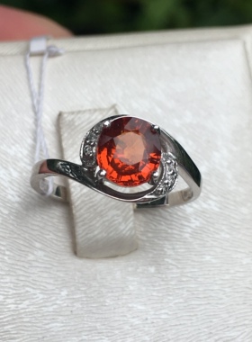 18k金镶钻锰铝榴石石戒指芬达石