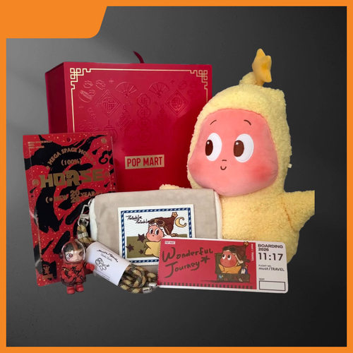 POPMART泡泡玛特马年新年员工礼盒星星人抱枕MOLLY吊卡