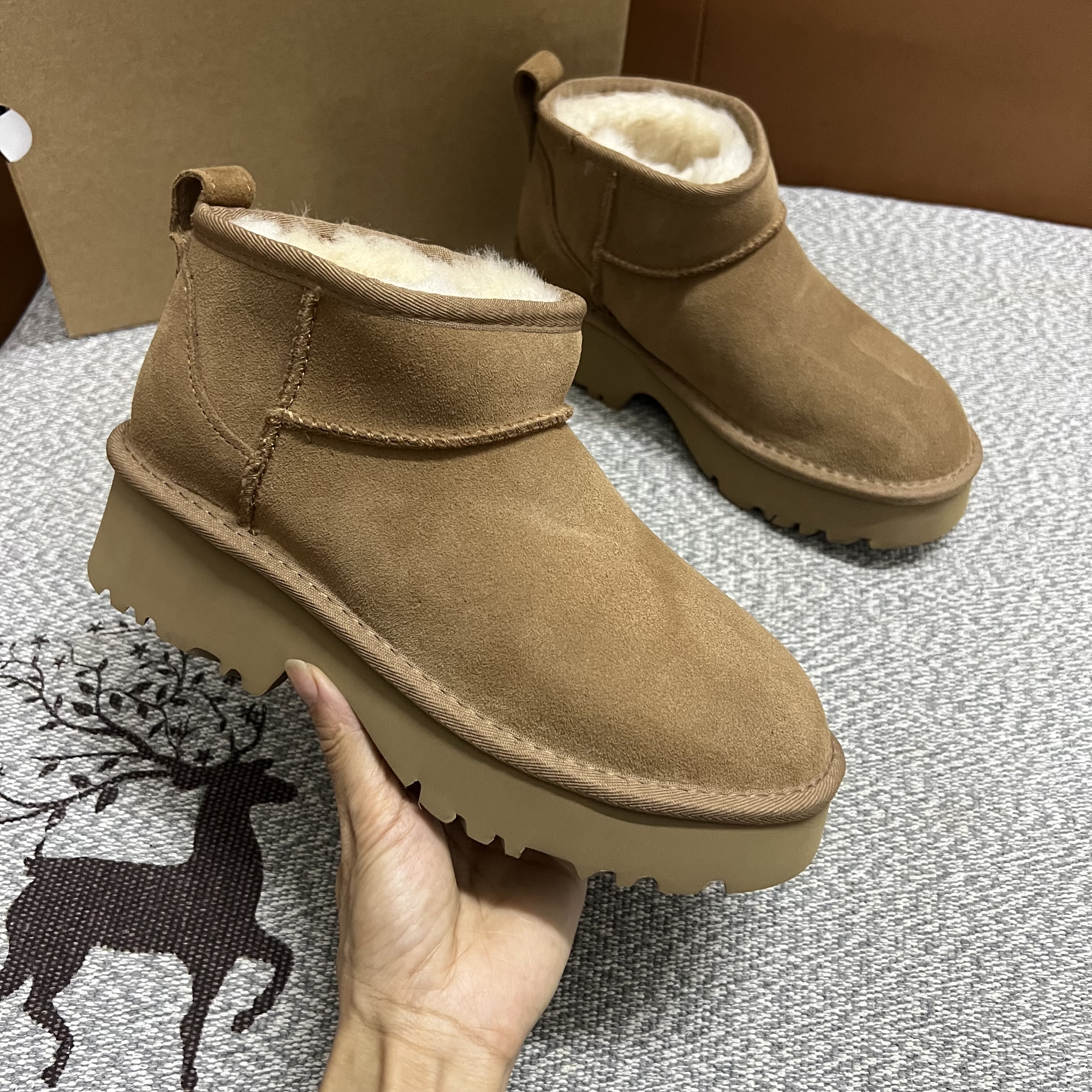 莞产高品质人鱼鞋皮毛一体厚底增高4cm跟常规款雪地靴女羊毛保暖