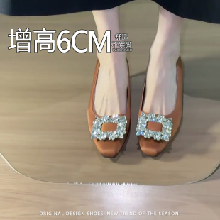 法式内增高水钻方扣玛丽珍鞋女2026新款优雅风一脚蹬猫跟浅口单鞋
