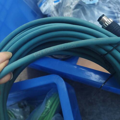 议价基恩士EIZ4 RJ45S-10M/F230/CG信号线可维修
