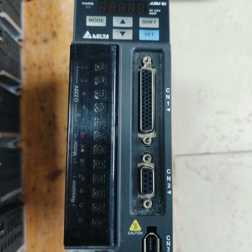 议价伺服驱动器电机台达B2400W可维修
