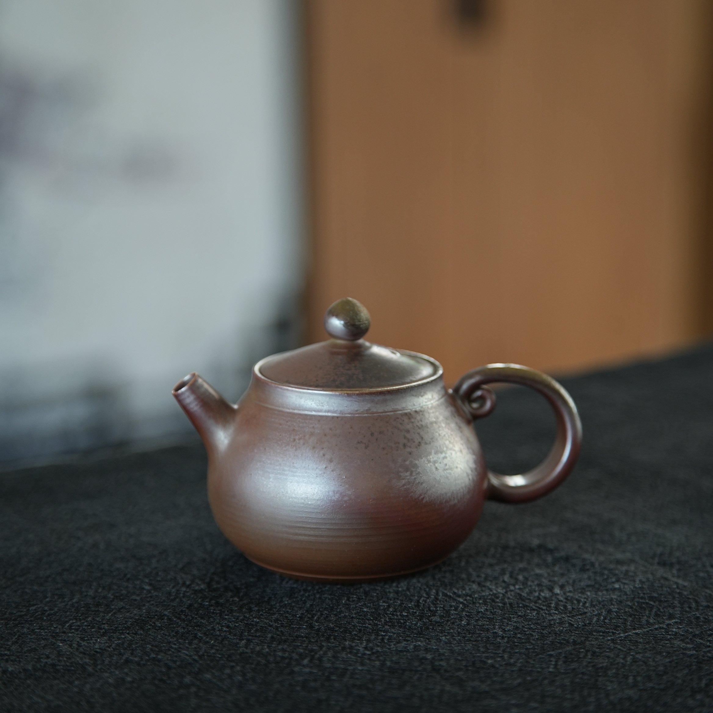 柴烧壶·如意手｜陶泥  油润 古味·160cc