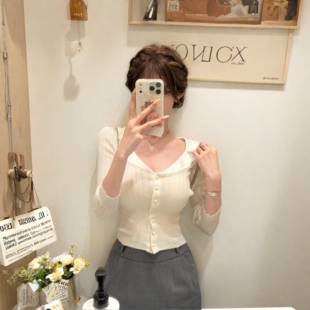 2026超火减龄八分袖上衣女春独特漂亮巨好看设计感修身针织开衫
