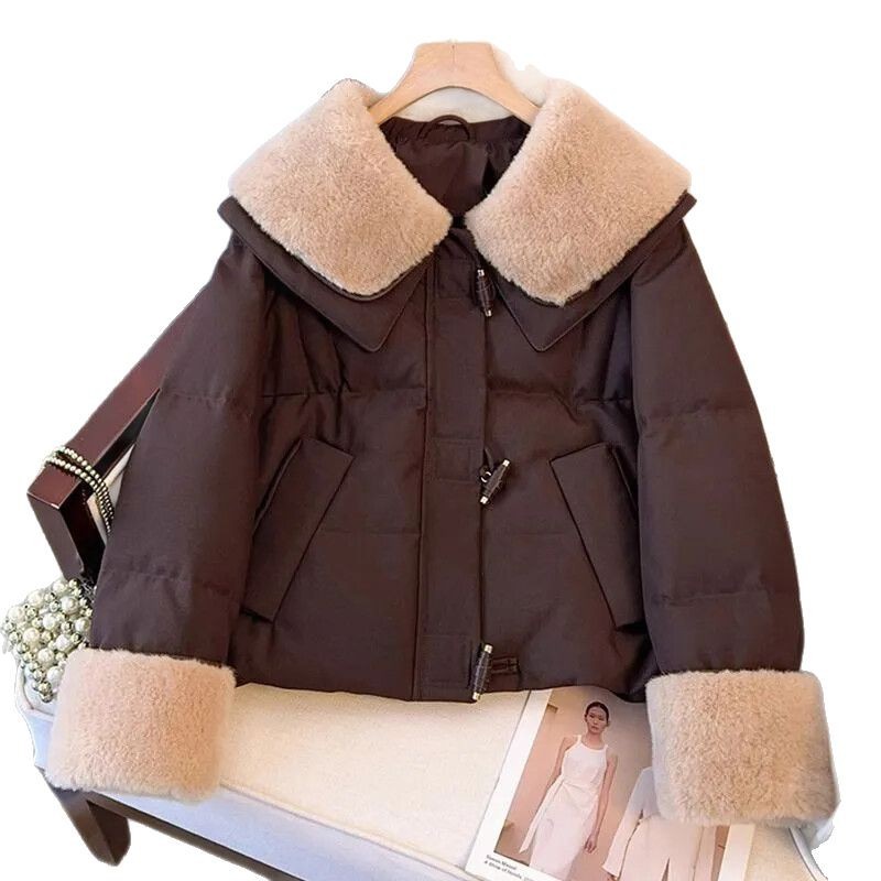 今年流行2024冬新款法式娃娃领撞色时尚拼接盘扣短款棉服长袖外套