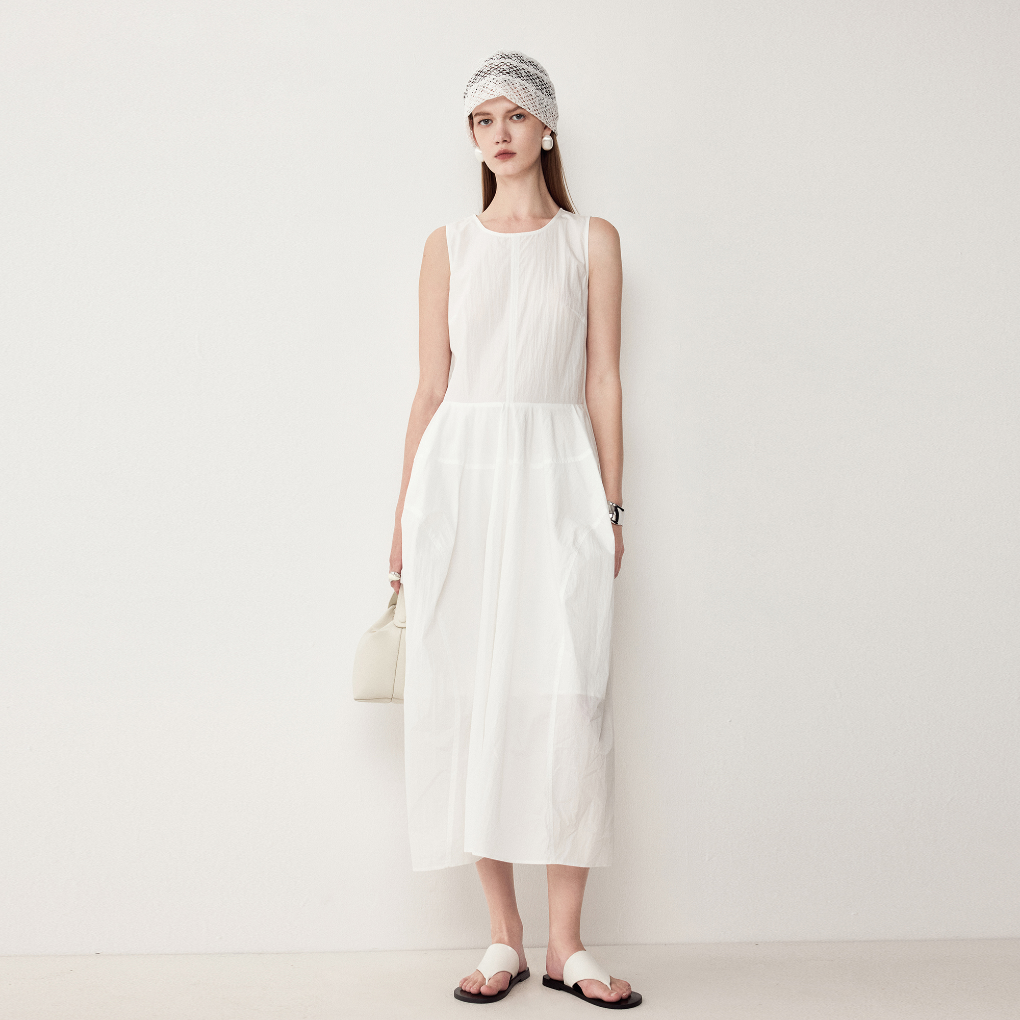 艺之卉初恋白无袖花苞裙连衣裙