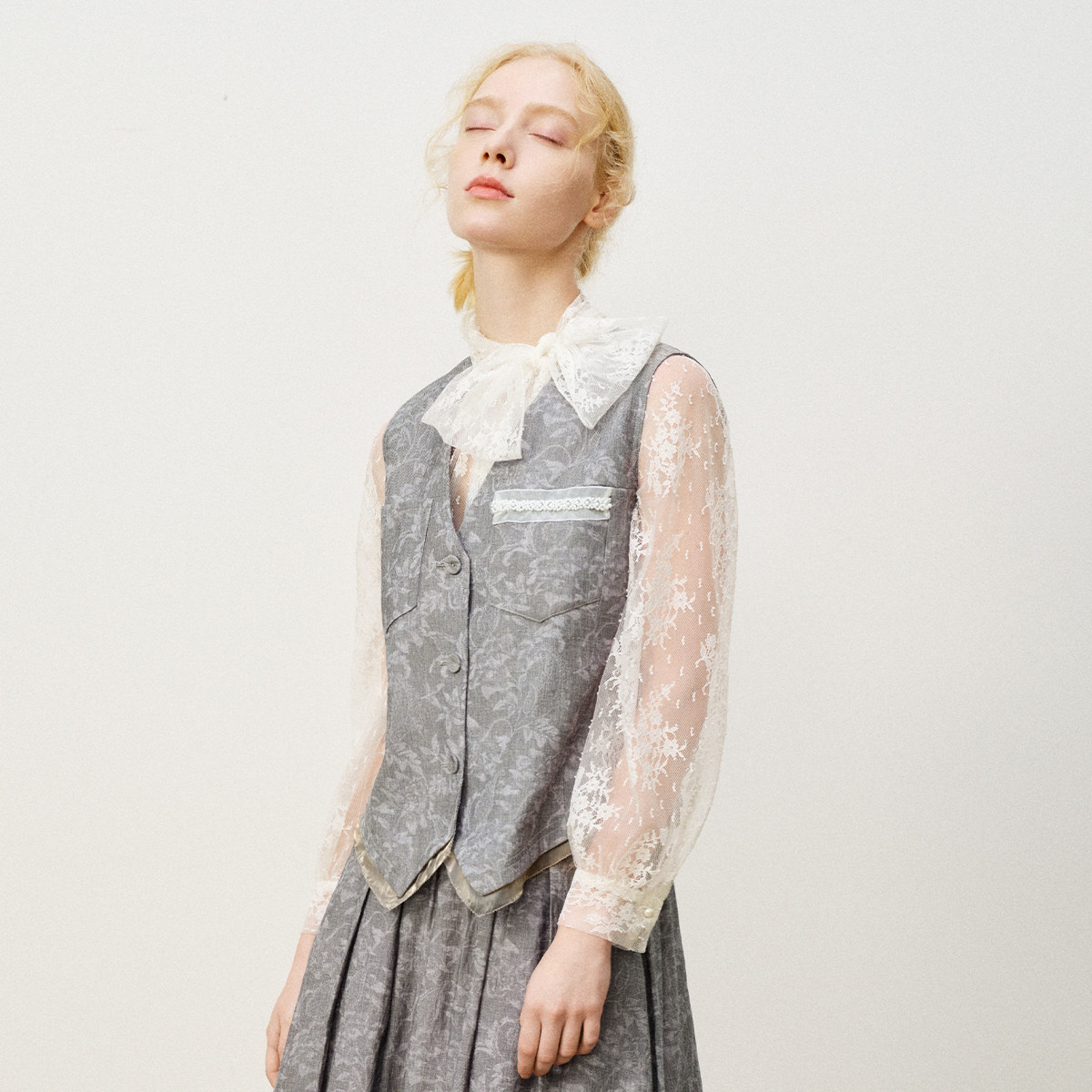 艺之卉天丝亚麻珍珠薄纱拼接口袋装饰女绅士马甲上衣2026春夏新款,女装/女士精品,马夹,淘宝优惠券,粉丝福利购,淘宝优惠卷