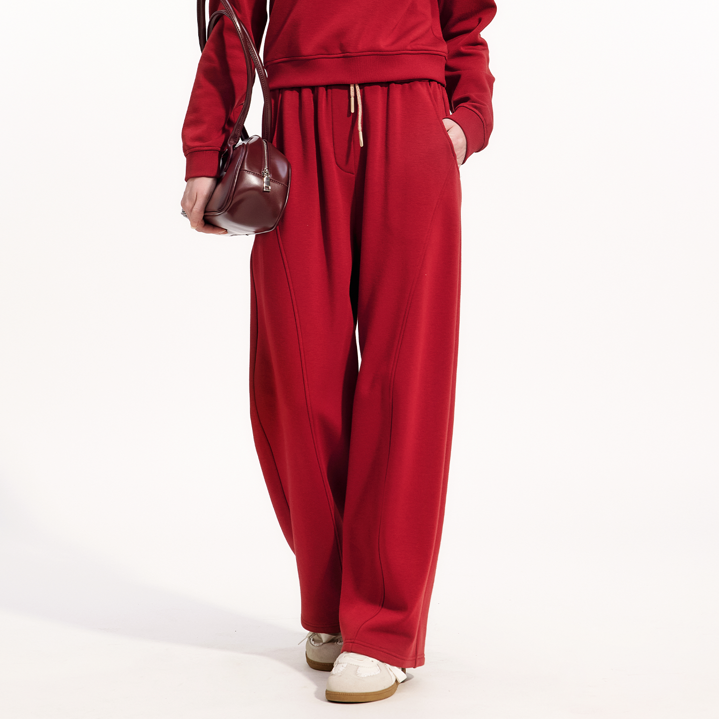 艺之卉慵懒感休闲裤赭石红宽松显瘦运动裤阔腿裤2025冬新款