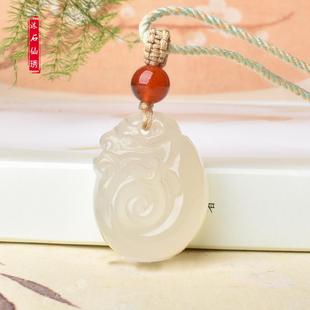 玉髓龙型吊坠白色生肖龙冰透挂件c型龙玉坠民族风搭配