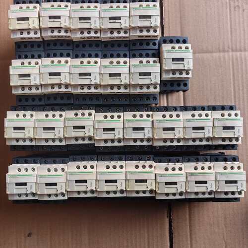 议价拆机LC1D128E7线圈48V2开2闭11只