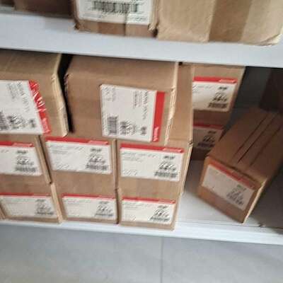 议价霍尼韦尔控制器M9184F1034 M9184C1031 M